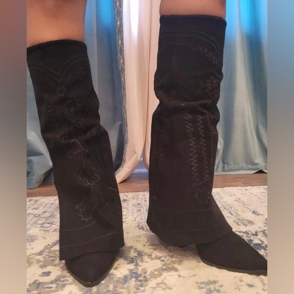 Embroidered Suede Fold Over Pointed Toe Heeled Cowboy Boots - Picture 3 of 7